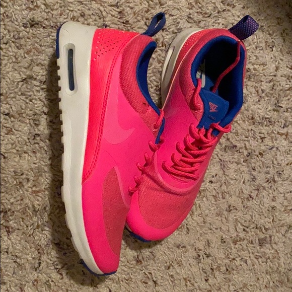 Nike Shoes - Nike Air Max Thea Sneakers